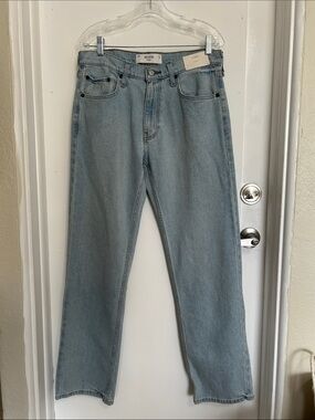 Men’s Hollister Vintage-Inspired Light Blue Straight Jeans